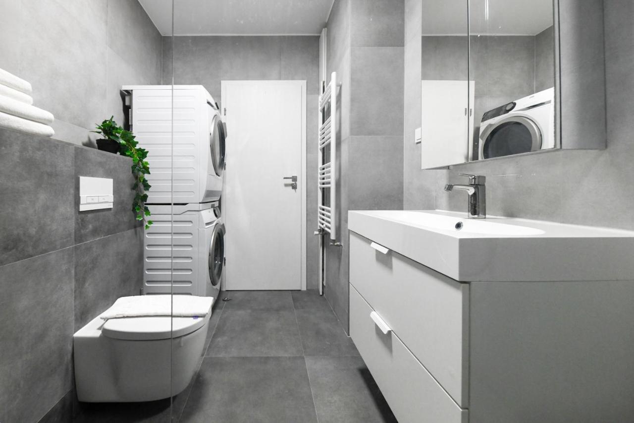 Modern Apartment In A Quiet Area Kluž Exteriér fotografie