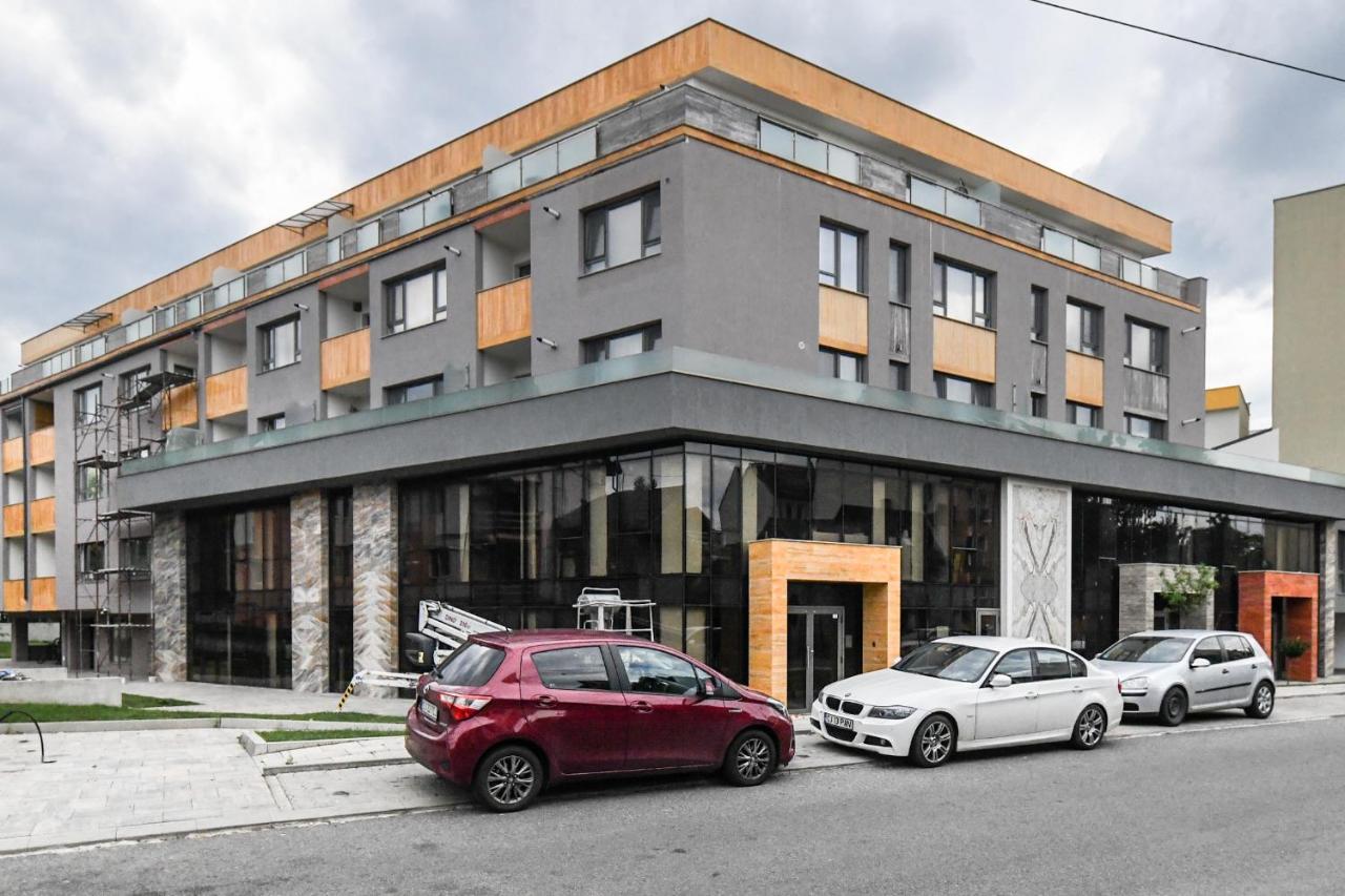 Modern Apartment In A Quiet Area Kluž Exteriér fotografie