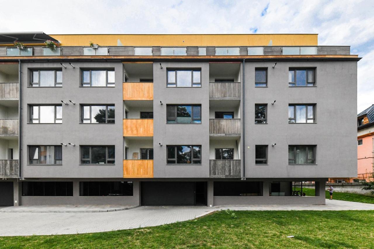 Modern Apartment In A Quiet Area Kluž Exteriér fotografie