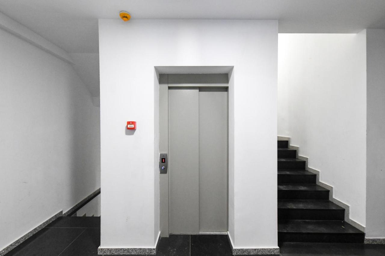 Modern Apartment In A Quiet Area Kluž Exteriér fotografie